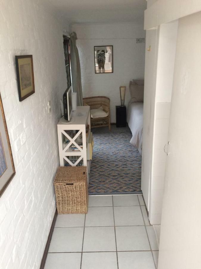 Delightful Surrey Street * Cape Town